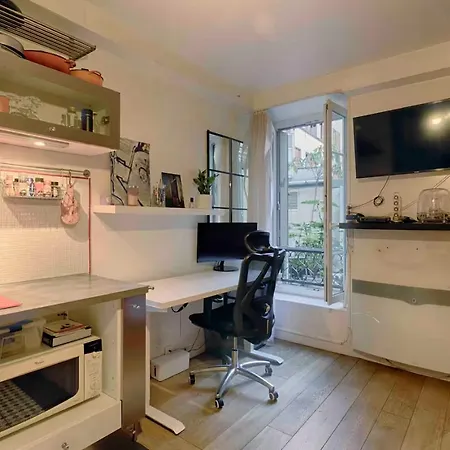Appartamento Lovely In The Very Heart Of Montmartre Parigi